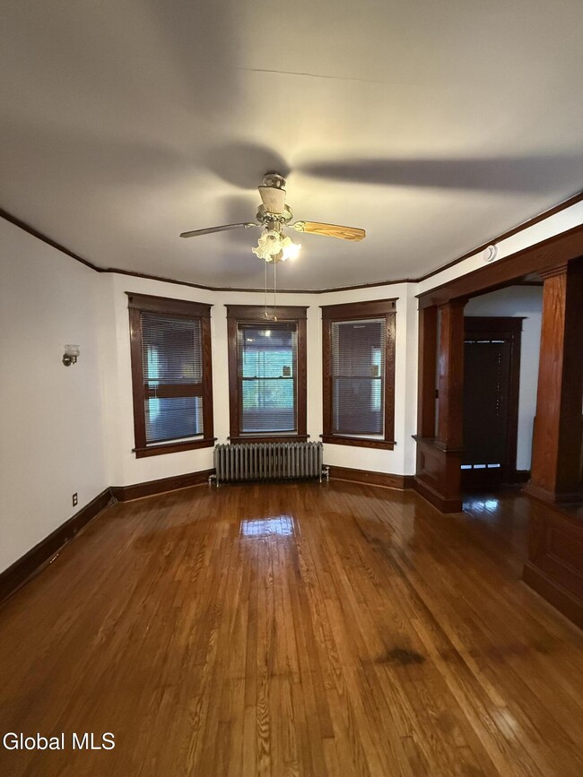 Photo - 23 Hampton St