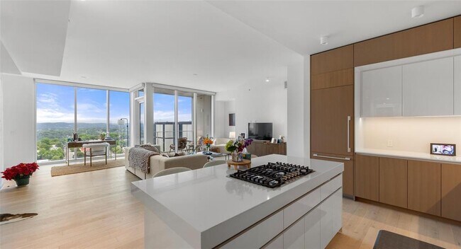 Photo - 313 W 17th St Unit 1804