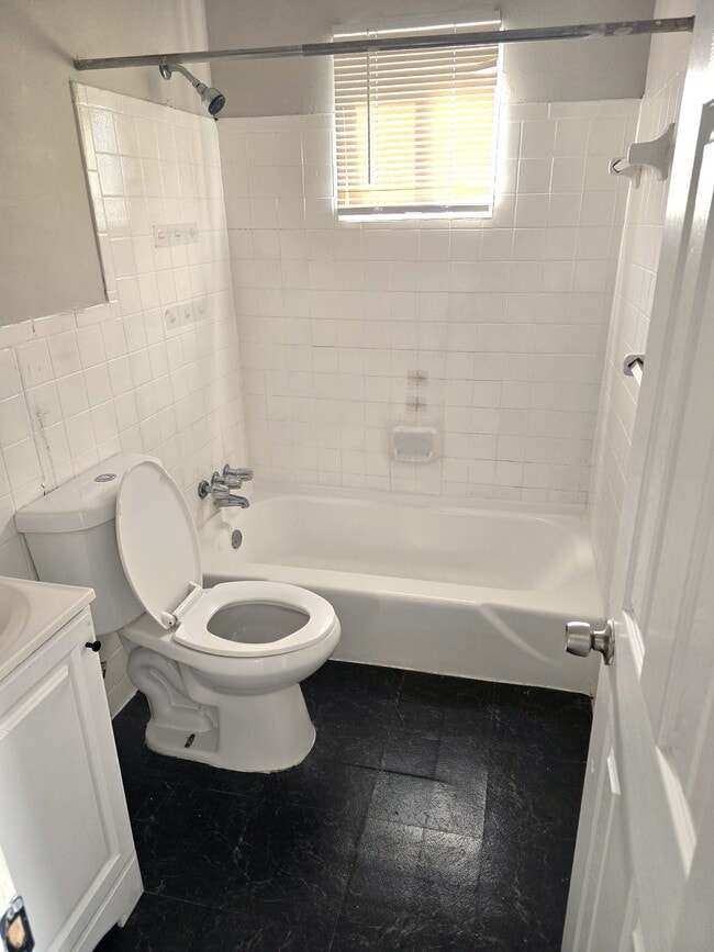 Photo - Sells Avenue Unit 4 - 2nd Floor