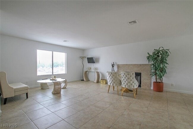 Photo - 396 Dooley Dr