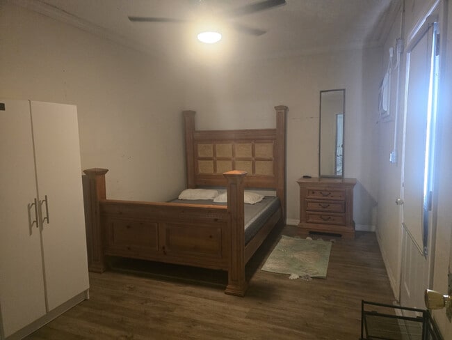 Photo - 8029 S Meadowview Cir