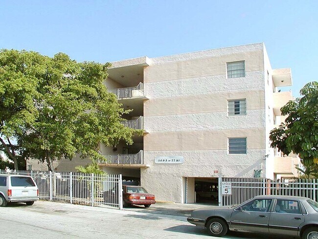 Photo - 1095 W 77 St Hialeah, FL 33014