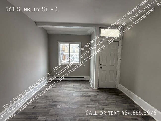 Photo - 561 Sunbury St Unit 1
