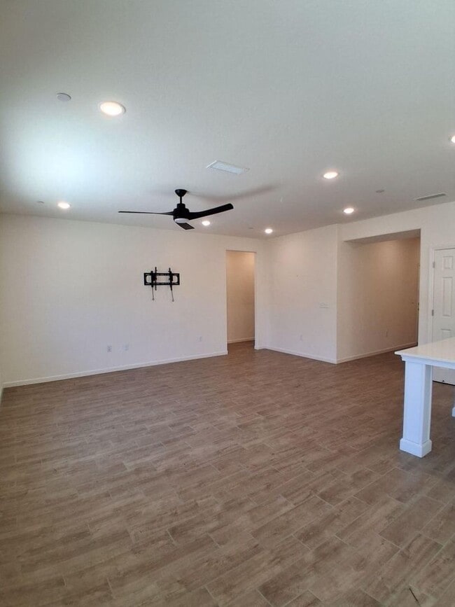 Photo - SPECIAL: HALF OF FIRST MONTH'S RENT! Solar Included! Spacious Single-Story Fresno Home with Den &...