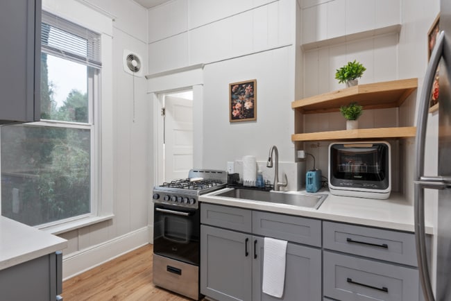 Photo - 9426 N Edison St Unit 1