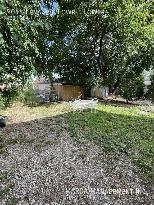 Building Photo - MODERN 4 BED/2 BATH LOWER Unit Lower
