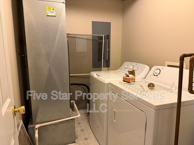 Photo - 411-413 N Dawson St Unit 411