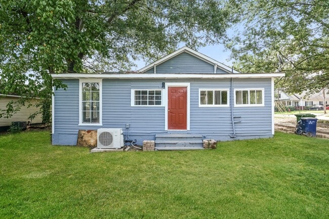 Photo - Spacious Pet-Friendly 3BR Home for Rent in Griffin, GA