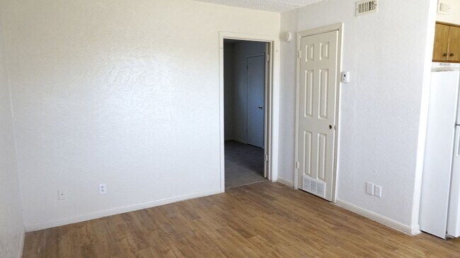 Photo - 3109 Atkinson Ave Unidad Apt 120