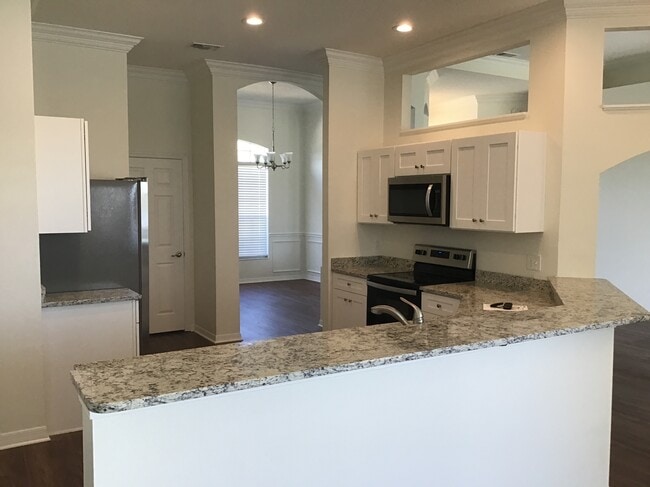 Photo - 428 Knight Land Ct