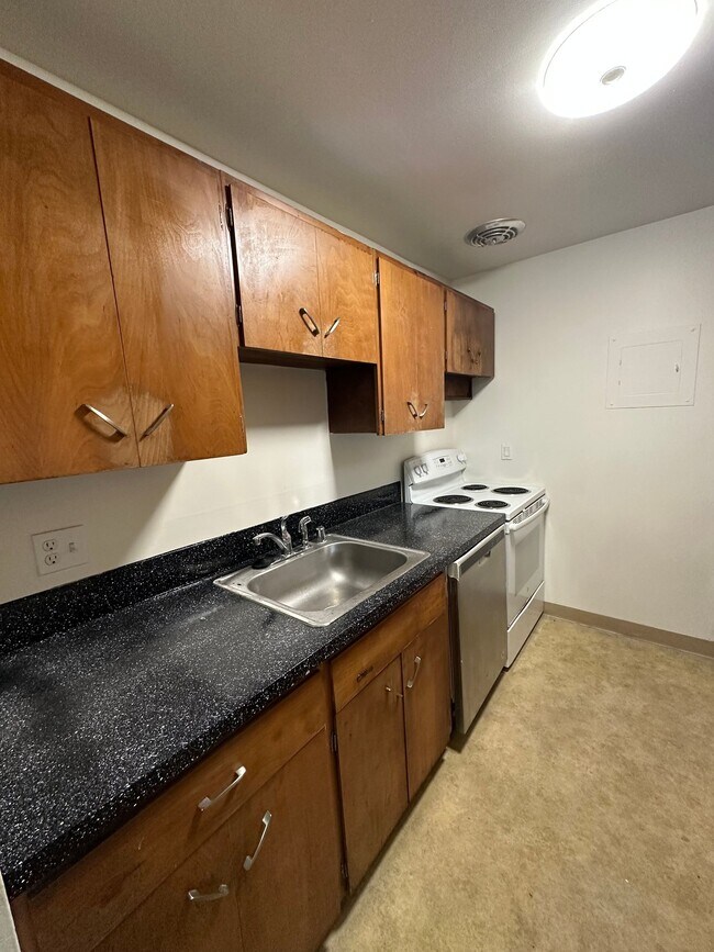 Photo - 14421 8th Ave SW Unit 09