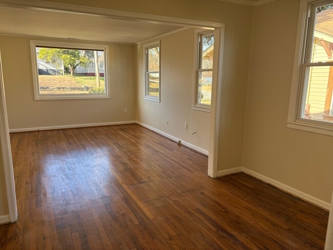 Photo - 2203 S Benbow Rd