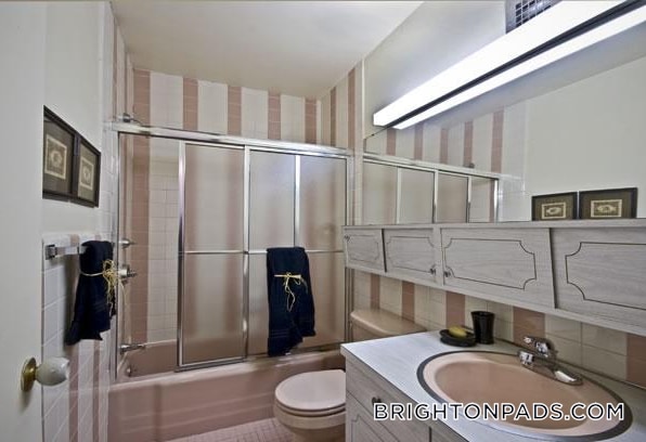 Photo - 125 Chiswick Rd Unidad 209