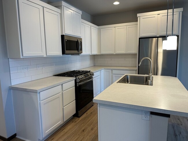 Photo - 9421 Fairhaven Cir NE