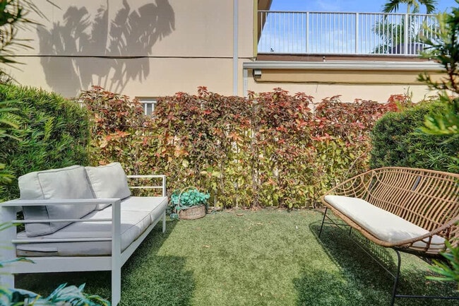 Photo - 905 N Federal Hwy Unit SI ID1504068P