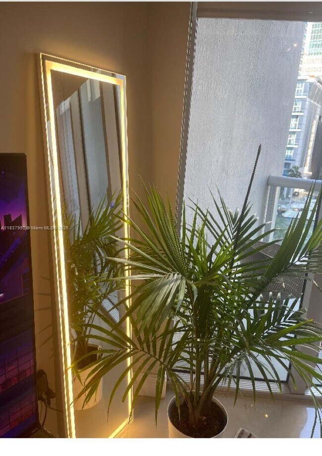 Photo - 475 Brickell Ave Unit 808