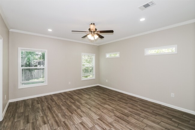 Photo - 774 Dillard St