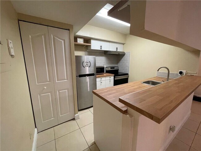 Photo - 5780 Rock Island Rd Unidad 351