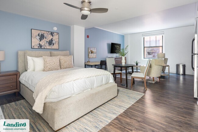 Photo - 933 McGee St Unit 2-222