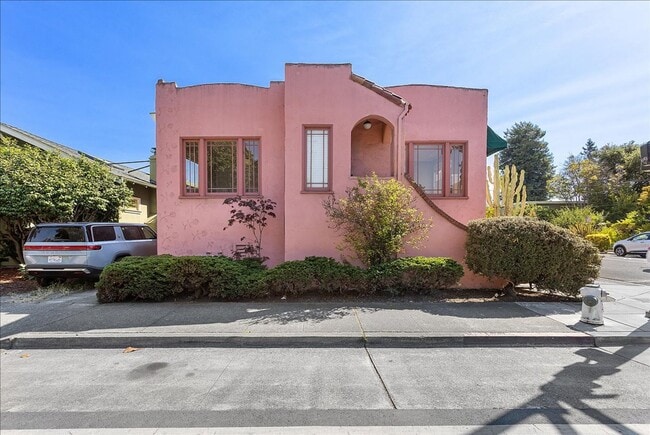 Building Photo - 5020 Shafter Ave Unit 5020 Shafter Ave LU Rental