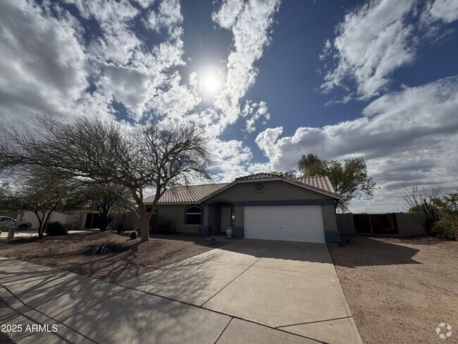 Building Photo - 1046 N Gila Verde Rental