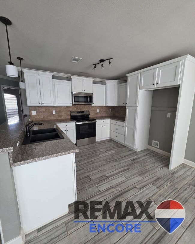 Photo - Sorry No Smoking/Vaping and Pets Permitted with Restrictions