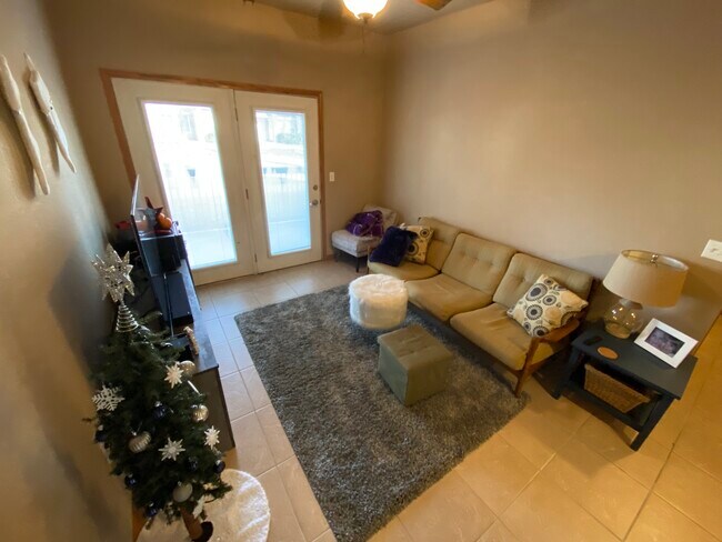 Photo - 1203 Thurston St Apartments Unit 3