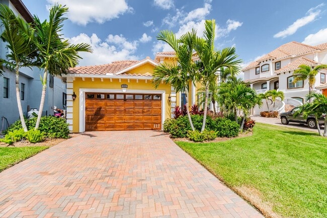FURNISHED WATERFRONT 4 BED 3 BATH POOL HOM... - FURNISHED WATERFRONT 4 BED 3 BATH POOL HOM... Apartment