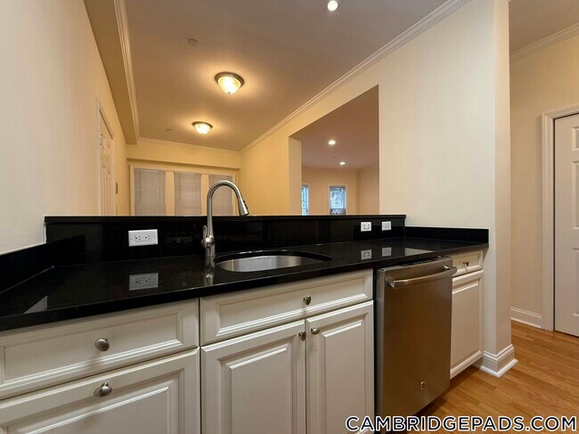 Photo - 1 Langdon Square Unidad 1