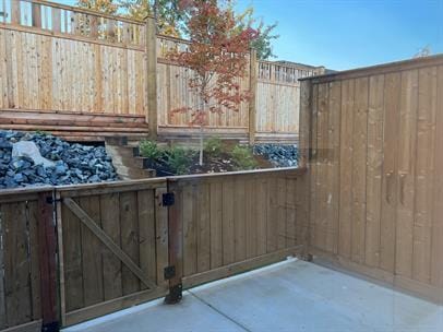 Building Photo - 352 Hirst Ave Unit 6