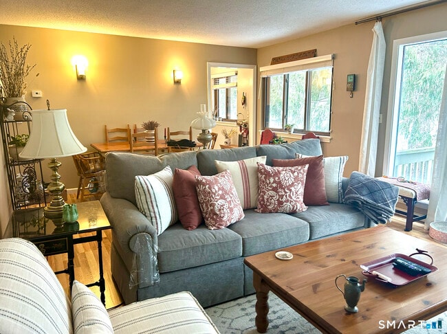 Photo - 576 Heritage Vlg Unit D