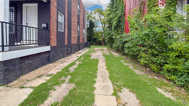 Photo - 265 S Hilton St