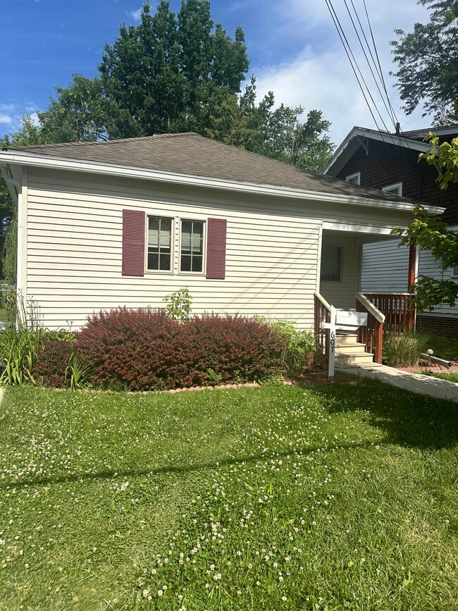 Building Photo - 607 S Wheeler St