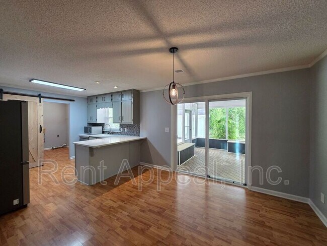 Photo - 102 Park Pl Dr