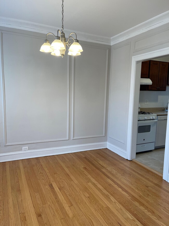 Photo - 1637 W Estes Ave Unit ONE BEDROOM