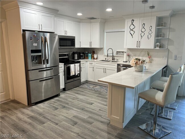 Photo - 13319 Marquette Blvd