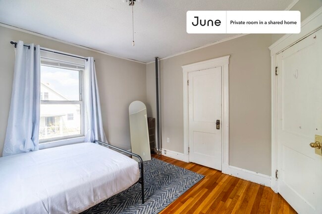 Photo - Room in Shared 4 bed/1 bath home Unit A