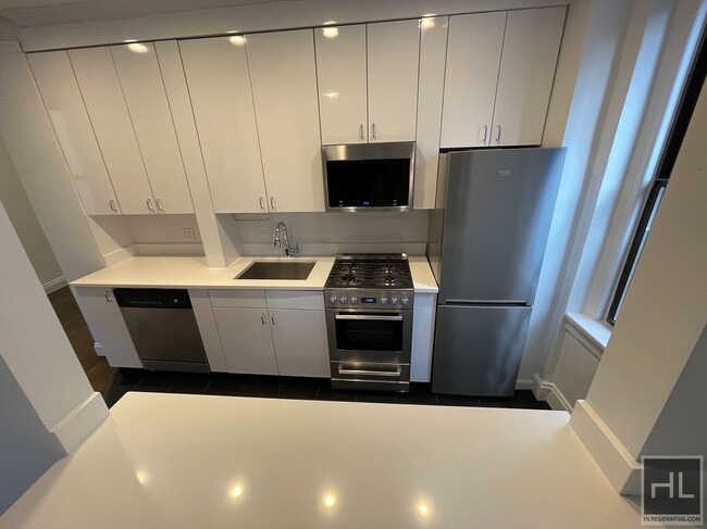 Photo - WEST 55 STREET Unidad 14A