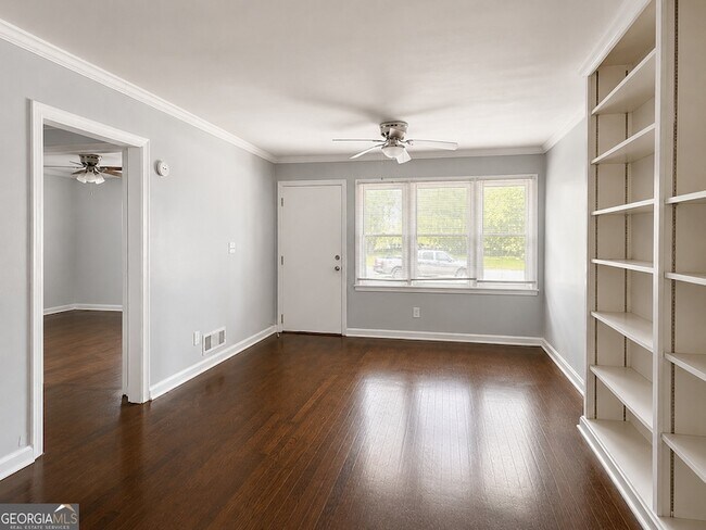 Photo - 147 Burnside St Unit 3