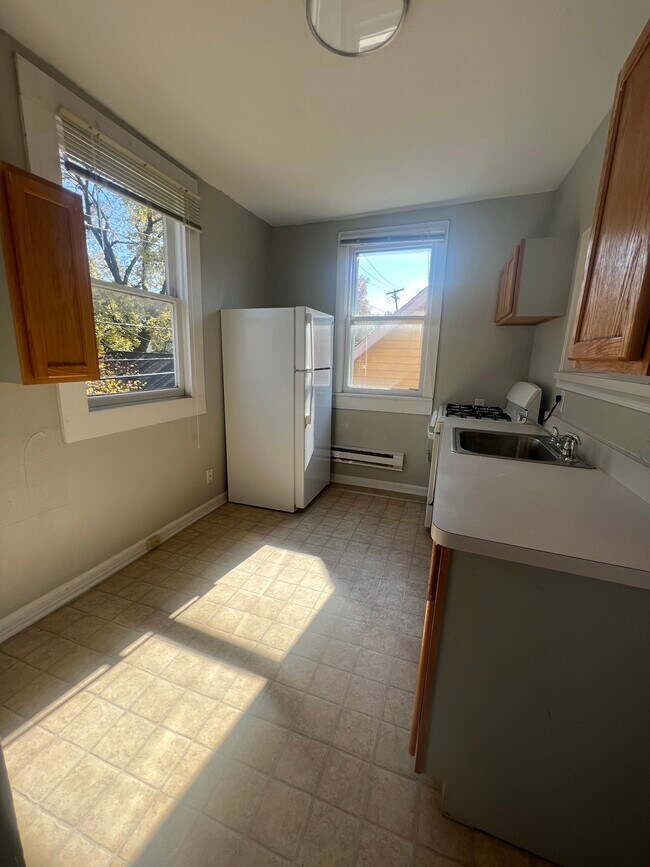 Photo - 1717 N Talbott St Unidad 9