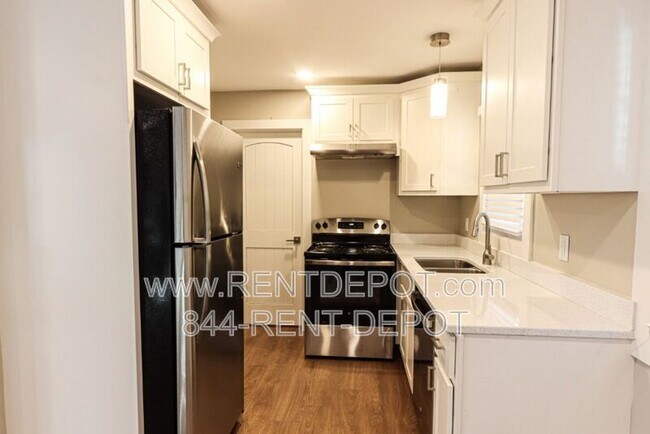 Photo - 1330 SE 2nd St