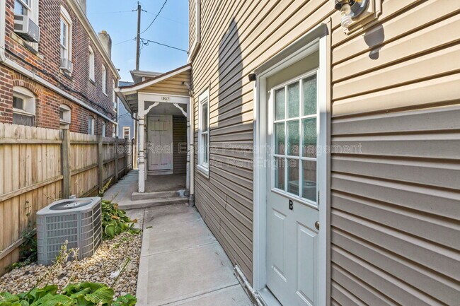 Photo - 957 Harrison Ave