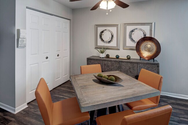 Photo - Briarcliff Plaza