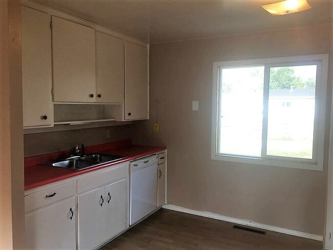 Photo - 1527 Fetterman Ave