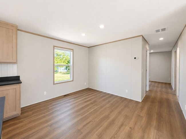 Photo - 1403 Red Maple Ln