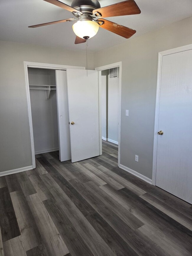 Photo - 1627-1627 E Jump St Unit 1625 E Jump