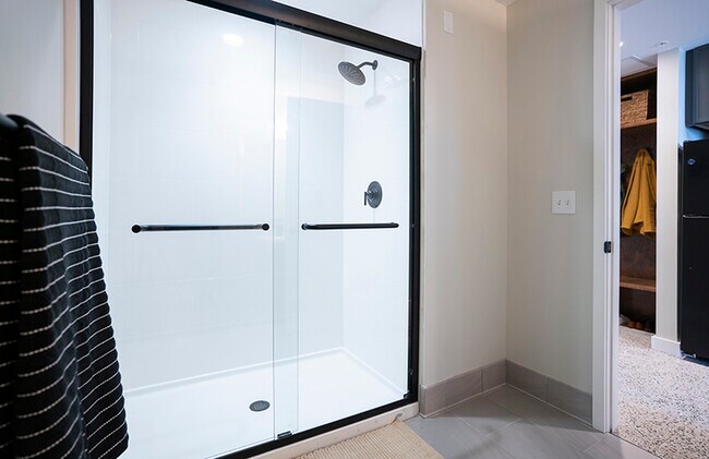Photo - 500 S Salina St Unit Apt 902
