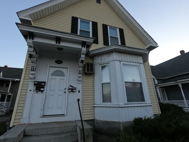 Photo - 303 Hanover St Unit 3