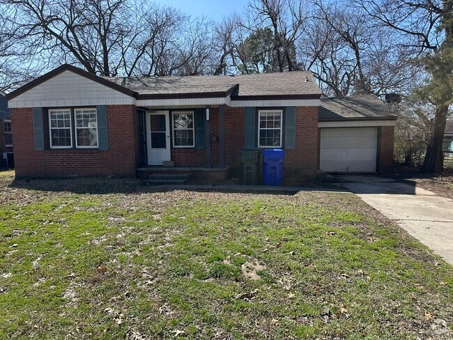 Building Photo - 1122 E Louisiana St Rental