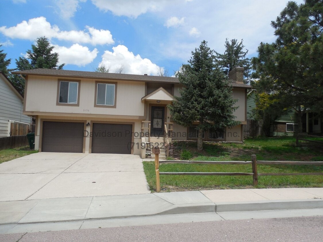 Charming 4-Bedroom House in Northeast Colo... - Charming 4-Bedroom House in Northeast Colo...